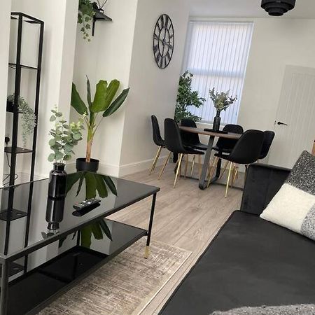 Beautiful Anfield Family Home ليفربول المظهر الخارجي الصورة