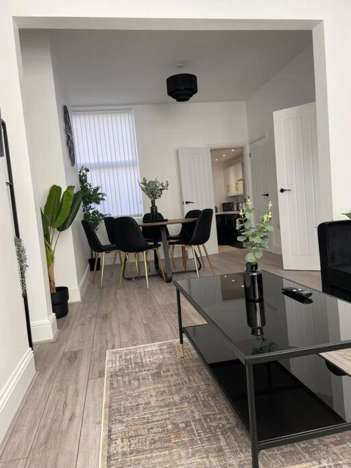 Beautiful Anfield Family Home ليفربول المظهر الخارجي الصورة